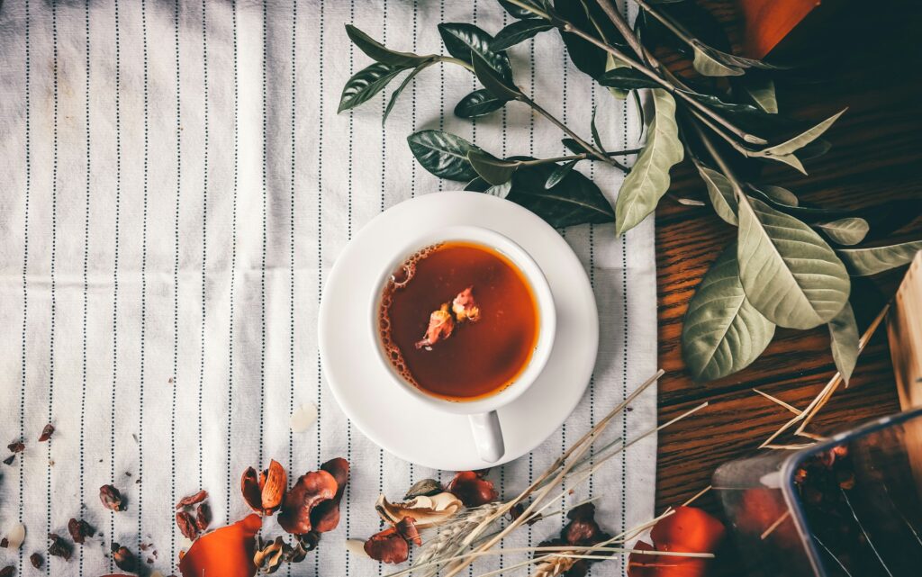 Relaxare într-o ceașcă: Ceai pentru simptomele de ocluzie intestinală